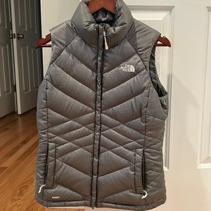 North face down vest